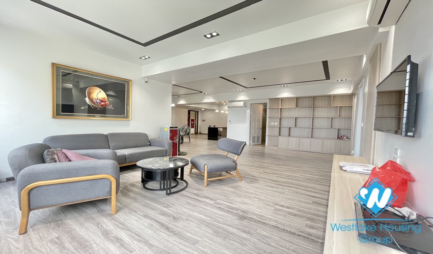 A beautiful apartment for rent in G building of Ciputra International Ha Noi City
